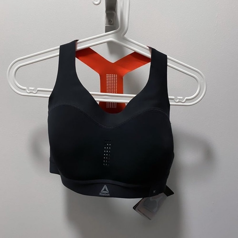 Reebok sports bra pure move